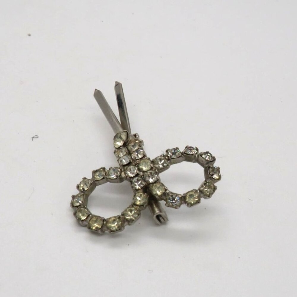 Vintage Scissor‎ Brooch Silver Tone Clear Rhinestone Pin Mini Sewing